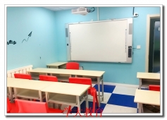 �ȷ����и����γ̣�����ѧ�ӳ����У��ʵ�ִ�ѧ����